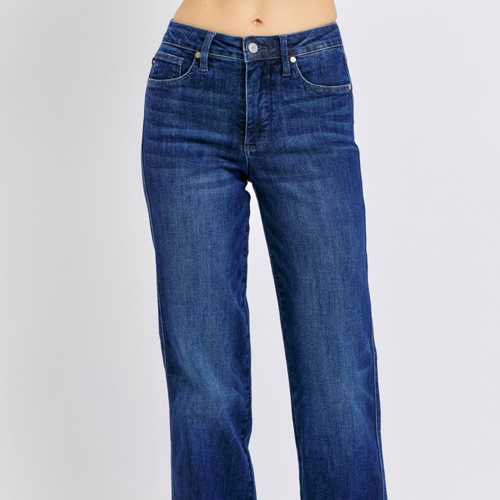 Judy Blue Full Size Tummy Control Straight Jeans Plus Size - Picture 2 of 9